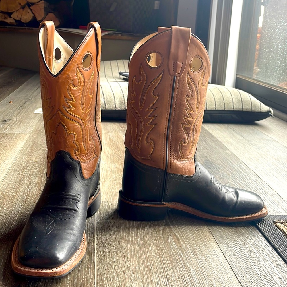 Old West, Cowgirl boots, kids size (4.5)= Women’s 6.5